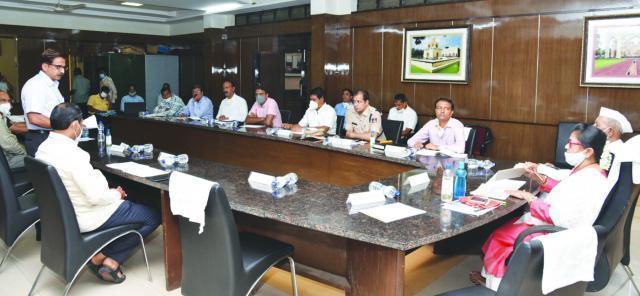 ಬಸವಜ್ಯೋತಿ ಐಟಿಐ ಕಾಲೇಜ ವಿದ್ಯಾಥರ್ಿಗಳ ಬೀಳ್ಕೊಡುಗೆ 