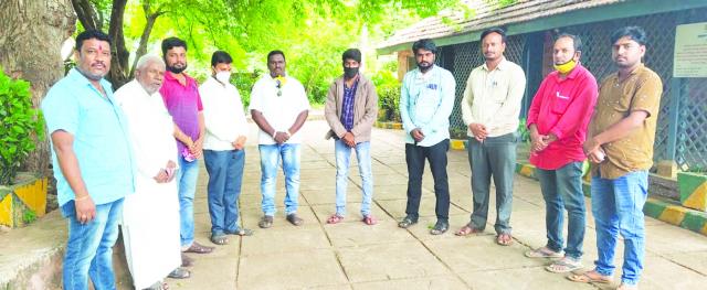 ಕೊರೊನಾ ಸೊಂಕಿತ ಪತ್ರಕರ್ತನ ಆತ್ಮಹತ್ಯೆಗೆ ಶ್ರದ್ಧಾಂಜಲಿ 