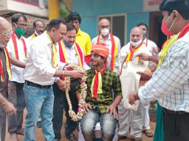 ಗಡಿಕನ್ನಡಿಗರಿಗೆ ಉದ್ಯೋಗದಲ್ಲಿ ಮೀಸಲಾತಿಗೆ ಕಸಾಪ ಅಧ್ಯಕ್ಷ  ನಾಗರಾಜ ಹರಪನಹಳ್ಳಿ  ಆಗ್ರಹ