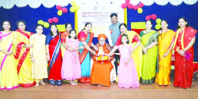 ಪ್ರತಿಯೊಬ್ಬ ಕನ್ನಡಿಗರು ಭಾಷೆ -ಸಂಸ್ಕೃತಿ ಅಭಿಮಾನ ಹೊಂದಲಿ: ಶ್ರೀ ಗುರುಸಿದ್ದ ಸ್ವಾಮೀಜಿ 