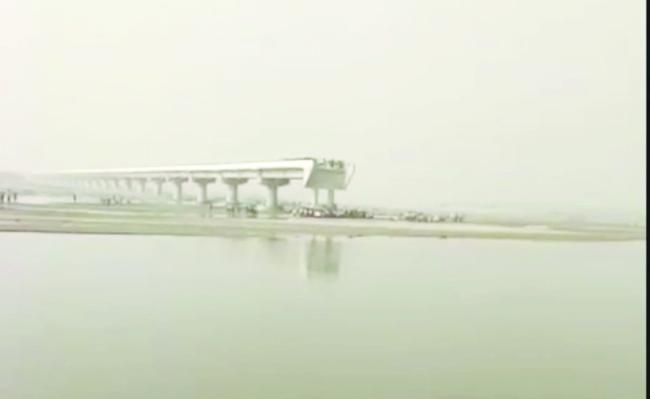 ಗೂಗಲ್​ ಮ್ಯಾಪ್ ನಂಬಿ ನಿರ್ಮಾಣ ಹಂತದ ಸೇತುವೆಯಿಂದ ನದಿಗೆ ಬಿದ್ದು ಮೂವರ ದುರ್ಮರಣ