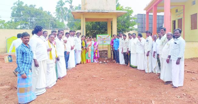 ಸರ್ಕಾರಿ ಶಾಲೆ ಹೆಚ್ಚುವರಿ ಕೊಠಡಿ ಕಾಮಗಾರಿಗೆ ಭೂಮಿ ಪೂಜೆ  