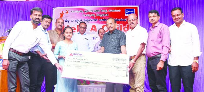 ಮಕ್ಕಳ ವಿದ್ಯಾರ್ಜನೆಗೆ ಸಮೀರಬಾಯಿ ಸೋಮಯ್ಯಾ ಅವರ ಕೊಡುಗೆ ಅಪಾರ : ದಿನೇಶ ಶರ್ಮಾ  