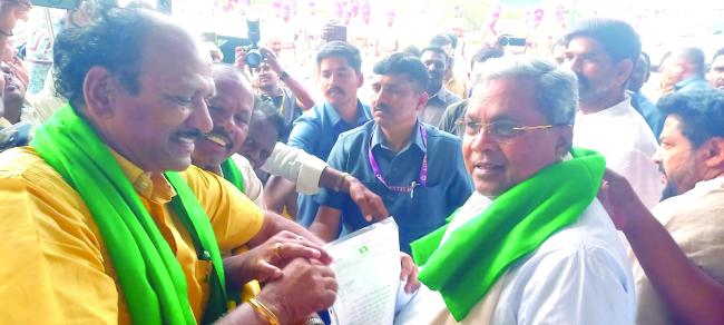 ಅಕ್ಕಿ ರಫ್ತಿಗೆ ಅನುಮತಿ ನೀಡುವಂತೆ ಸಿಎಂಗೆ ಮನವಿ