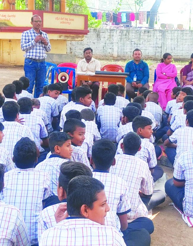 ಫ್ಲೋರೈಡ್ ಅಂಶದ ನೀರು, ಆಹಾರ ಸೇವನೆ ಆರೋಗ್ಯಕ್ಕೆ ಮಾರಕ: ಡಾ.ಬಾಬುರಡ್ಡಿ ಕೆಂಗಲಗುತ್ತಿ             