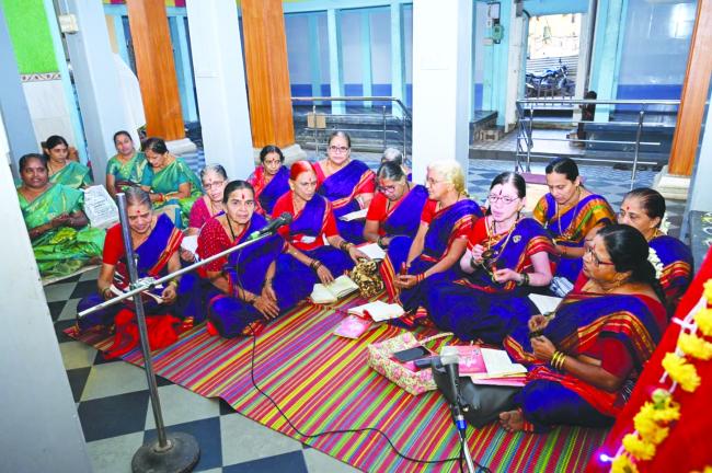 ವಿಠ್ಠಲ ಮಂದಿರದಲ್ಲಿ ಅದ್ದೂರಿ ಕಾರ್ತೀಕ ದೀಪೋತ್ಸವ 