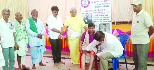 ಆರ್ಯುವೇದಿಕ ಚಿಕಿತ್ಸೆ ಮೂಲಕ ಪರಿಹಾರ ಕಂಡುಕೊಳ್ಳಿರಿ : ಡಾ. ಮಿಲಿಂದ 