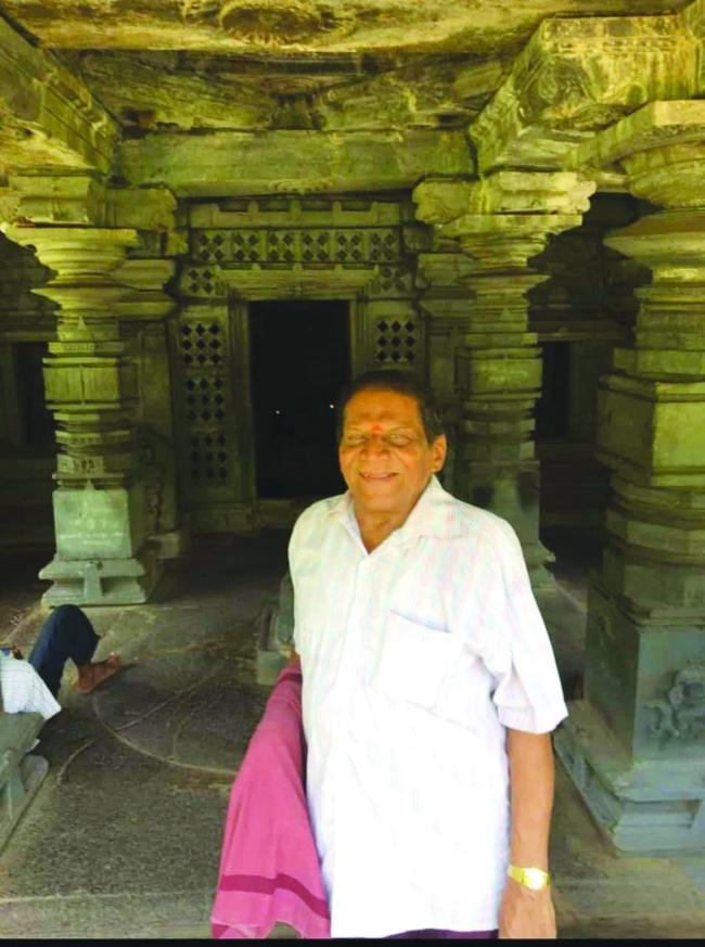     ವಿಶ್ವಾಸ ಮೋಘೆ ದೈವಾಧೀನ 