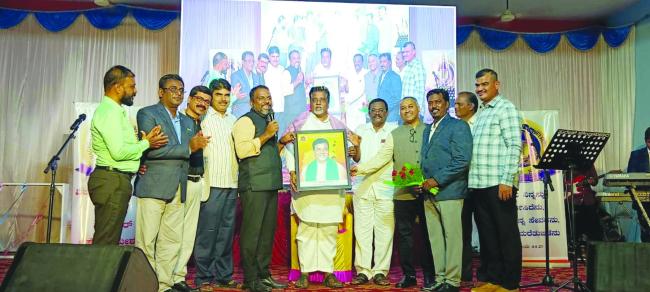 ಹಬ್ಬಗಳು ಮನ ಮನಸುಗಳನ್ನು ಬೆಸಿಯುವಂತಾಗಬೇಕು- ಇಮಾಮ್ ನಿಯಾಜಿ 