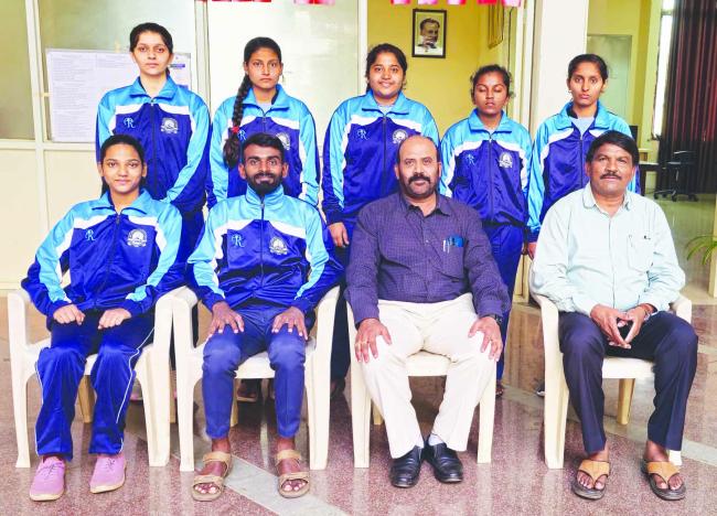 ಮಹಿಳಾ ವಿವಿ ಕ್ರೀಡಾಪಟುಗಳು ಚೆಸ್ ಸ್ಪರ್ಧೆಗೆ ಆಯ್ಕೆ 