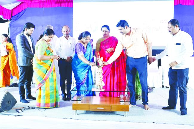 ನ್ಯೂನ್ಯತೆಗಳನ್ನು ಮೀರಿ ಬೆಳೆಯುವವನು ಸಾಧಕನಾಗುತ್ತಾನೆ: ಸವಿತಾ ಕಾಳೆ 