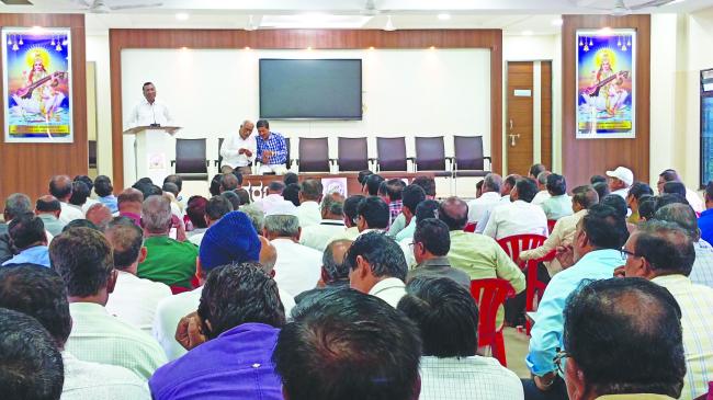 ಸುವ್ಯವಸ್ಥಿತವಾಗಿ ಪರೀಕ್ಷೆ ನಡೆಸಲು ಅಪರ ಜಿಲ್ಲಾಧಿಕಾರಿ ಸೂಚನೆ 