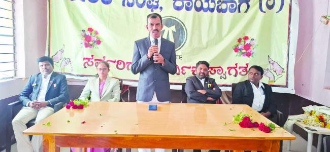 ಹಿರಿಯ ವಕೀಲರಿಂದ ಕಿರಿಯ ವಕೀಲರು ವೃತ್ತಿ ಬಗ್ಗೆ ಕಲಿಯಲಿ: ಬಿಸೇರೊಟ್ಟಿ