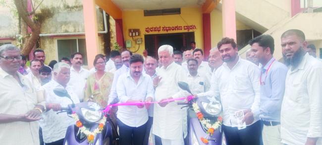 ಅಂಗವಿಕಲರು ಎಲ್ಲರಂತೆ ಜೀವನದ ಪಯಣ ಮುನ್ನಡೆಸಬೇಕು : ಬಸವರಾಜ ಶಿವಣ್ಣನವರ 