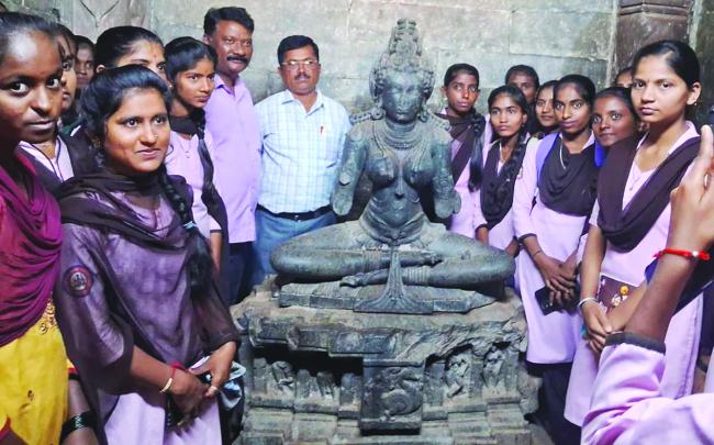 ಪ್ರಾಚೀನ ಶಿಲ್ಪ ಮತ್ತು ಶಾಸನಗಳು ಜೀವನ ಮೌಲ್ಯಗಳ ಜೀವಕೋಶಗಳಾಗಿವೆ: ಹಂಜೆ 