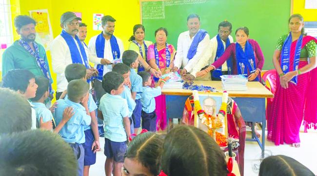 ಪ್ರಗತಿಪರ ದರವೇಯಿಂದ ಅಂಬೇಡ್ಕರ್ ಮಹಾ ಪರಿನಿರ್ವಾಣ ದಿನಾಚರಣೆ 