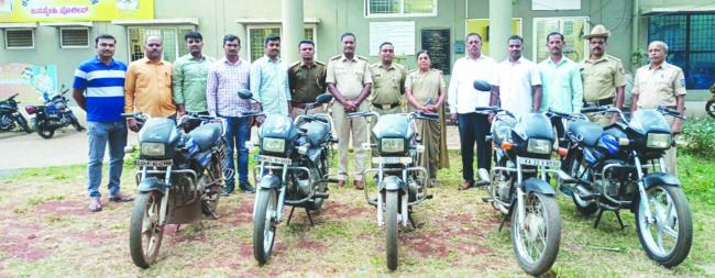 ಬೈಕ್ ಕಳ್ಳನ ಬಂಧನ : 5 ವಾಹನ ವಶ 