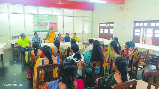 ಸಿರಿಧಾನ್ಯ ಖಾದ್ಯಗಳ ಬಳಕೆ ಹಿ ಸ್ಥಳೀಯ ಸಂಪ್ರದಾಯದ ಉಳಿಕೆ 