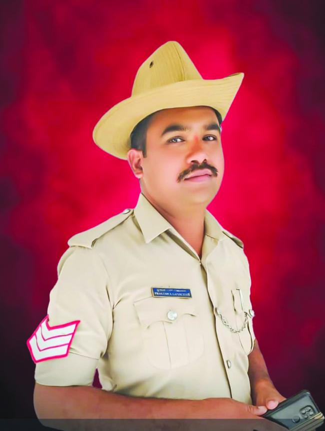 ಮುಂಬಡ್ತಿ ಹೊಂದಿದ ಪ್ರಕಾಶ್‌ಗೆ ಅಭಿನಂದನೆ