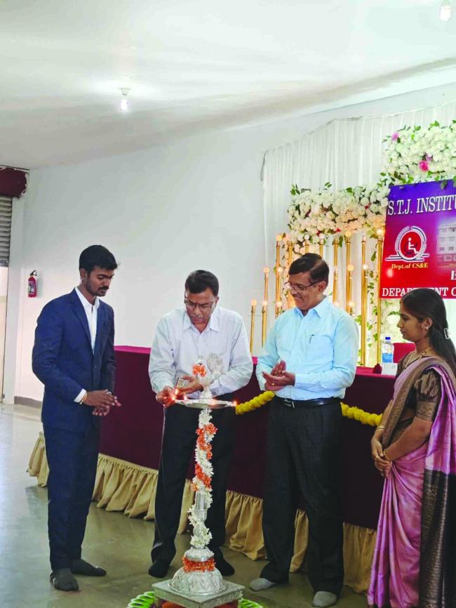 ಪ್ರಥಮ ವರ್ಷದ ವಿದ್ಯಾರ್ಥಿಗಳಿಗೆ ಸ್ವಾಗತ ಸಮಾರಂಭ