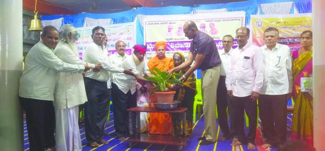 ಸ್ವಾಸ್ಥ್ಯ ಸಮಾಜ ನಿರ್ಮಾಣಕ್ಕೆ ಶಿಕ್ಷಣ ದಾಸೋಹ ಪೂರಕ : ಚಂದ್ರಕಾಂತ