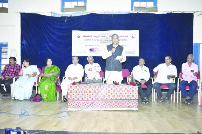 ಆತ್ಮ ವಿಶ್ವಾಸ, ಸತತ ಪರಿಶ್ರಮ, ಇವು ಯಶಸ್ಸಿನ ಸೂತ್ರಗಳು:  ಡಾ. ಲಿಂಗರಾಜ ಅಂಗಡಿ 