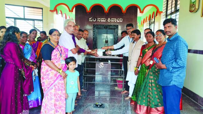 ಈಶ್ವರ ದೇವಸ್ಥಾನ ಜೀರ್ಣೋದ್ಧಾರಕ್ಕೆ ಅನುದಾನ