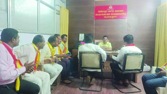 ಕನ್ನಡಾಂಬೆಯ ತೇರನ್ನು ಒಗ್ಗಟ್ಟಿನಿಂದ ಎಳಿಯೋಣ: ಡಾ. ಪ್ರಭುಗೌಡ