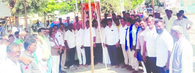 ನ್ಯಾಯಾಲಯಗಳಲ್ಲಿ ಗಾಂಧೀಜಿ ಪೋಟೋ ಹಾಕಲು ಮತ್ತು ಮೈಕ್ರೋಫೈನಾನ್ಸಗಳ ನಿಷೇದ : ಪಾಟೀಲ ಒತ್ತಾಯ 