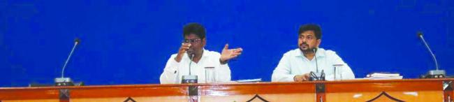 ಮಹಾತ್ಮ ಗಾಂಧಿ ನರೇಗಾ ಯೋಜನೆ ಪ್ರಗತಿ ಪರೀಶೀಲನೆ ಗ್ರಾಮೀಣ ಜನರಿಗೆ ನಿರಂತರ ಉದ್ಯೋಗ ಒದಗಿಸಿ