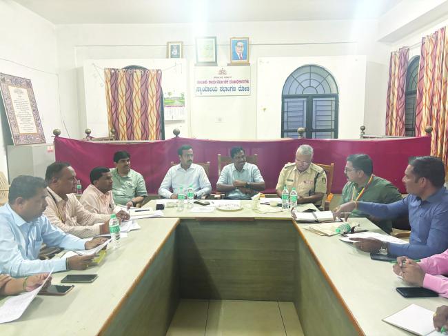 ವಿವಿಧ ಅಭಿವೃದ್ಧಿ ಕಾಮಗಾರಿಗಳ ಉದ್ಘಾಟನೆ ಮತ್ತು ಶಂಕುಸ್ಥಾಪನೆ ಕಾರ್ಯಕ್ರಮದ ಪೂರ್ವ ಸಭೆ