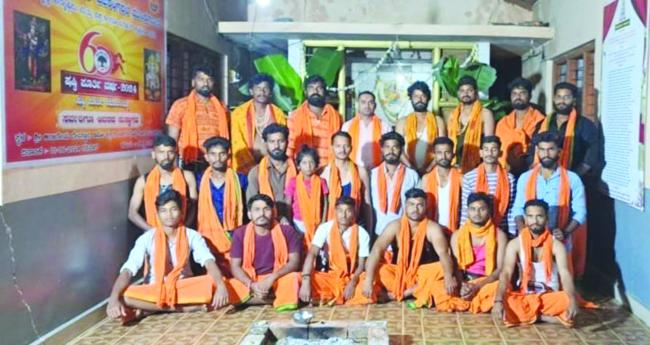 ವಿಶ್ವ ಹಿಂದೂ ಪರಿಷತ್ ಭಜರಂಗದಳದಿಂದ ಹನುಮಾನ ಮಾಲಾ ಮಹಾಪೂಜೆ  