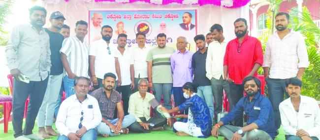 ಚಿಕ್ಕೋಡಿ ಜಿಲ್ಲೆಗಾಗಿ ಧರಣಿ ಸತ್ಯಾಗ್ರಹ 