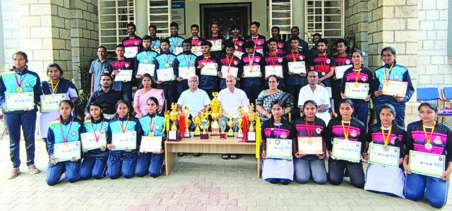 ಹಾವೇರಿ ವಿವಿ ಅಥ್ಲೆಟಿಕ್‌ನಲ್ಲಿ ಜಿ. ಎಚ್‌. ಕಾಲೇಜ್ ಚಾಂಪಿಯನ್ 