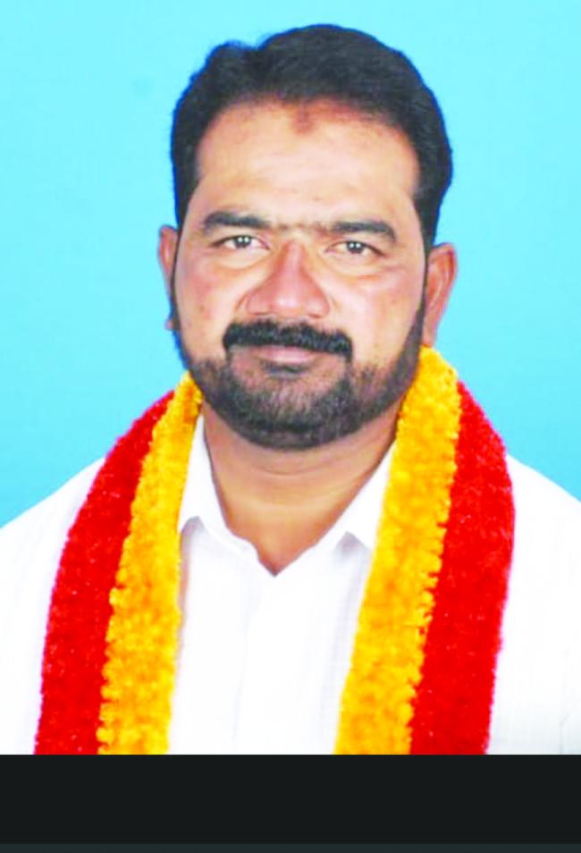 ಗಡಿ ಭಾಗದ ಶಾಲೆಗಳಿಗೆ ಭೇಟಿ ನೀಡಿ ಸಮಸ್ಯೆಗಳ ಬಗ್ಗೆ ವಿಚಾರಿಸಿ ತಕ್ಷಣವೇ ಆರಂಭಿಸುವುದಾಗಿ ಭರವಸೆ ನೀಡಿ 