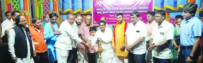 ಮಾನವೀಯ ಹೃದಯವಂತಿಕೆ ಬೆಳೆಸುವ ಬಹುಮಾಧ್ಯಮ ನಾಟಕ - ರಾಜು ತಾಳಿಕೋಟಿ 