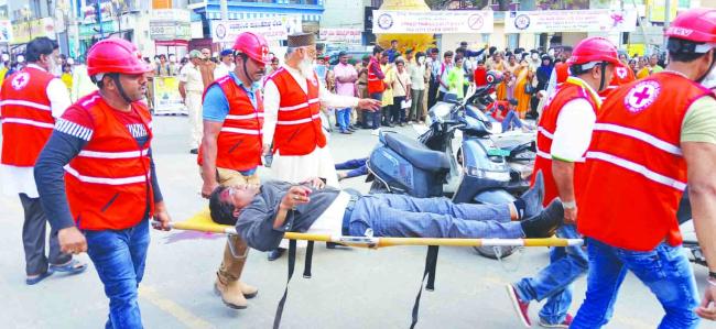 ರಾಷ್ಟ್ರೀಯ ಸಂಚಾರಿ ಅರಿವು ಮಾಹೆ ನಿಮಿತ್ತ ಅಣಕು ಪ್ರದರ್ಶನ