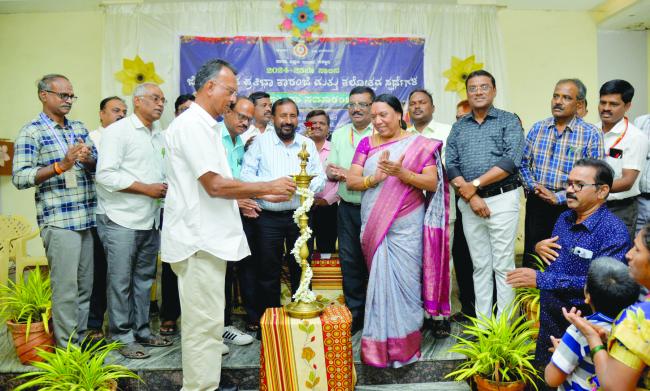 ಜಿಲ್ಲಾ ಮಟ್ಟದ ಪ್ರತಿಭಾ ಕಾರಂಜಿ ಮತ್ತು ಕಲೋತ್ಸವ ಕಾರ್ಯಕ್ರಮದಲ್ಲಿ ಫ್ರಾನ್ಸಿಸ್‌.ಬಿ  ಮಕ್ಕಳಲ್ಲಿನ ಪ್ರತಿಭೆ ಹೊರಹಾಕಲು ಪ್ರತಿಭಾ ಕಾರಂಜಿ ಉತ್ತಮ ವೇದಿಕೆ 