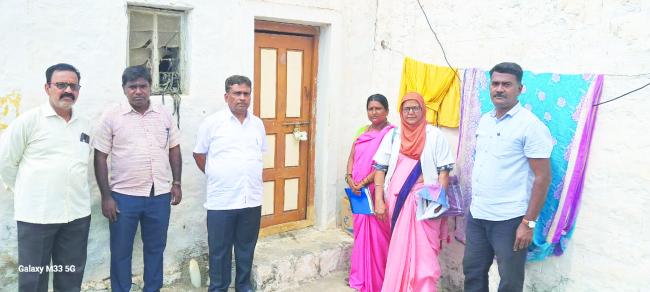 ಕಪ್ಪಗಲ್ಲು ಗ್ರಾಮ: ವೈದ್ಯಕೀಯ ಪದವಿ ಇಲ್ಲದೆ ವೈದ್ಯ ವೃತ್ತಿ ಮಾಡುತ್ತಿದ್ದ 05 ನಕಲಿ ವೈದ್ಯರ ಕ್ಲಿನಿಕ್ ಸೀಜ್ 