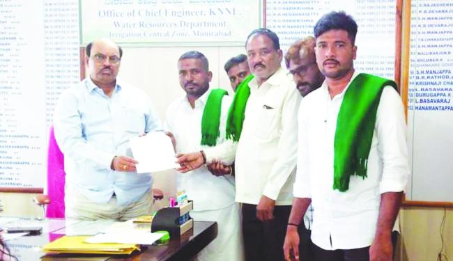 ಕಾಲುವೆಗಳ ಕಾಮಗಾರಿ ಸ್ಥಗಿತಗೊಳಿಸಿದ ಬಗ್ಗೆ ಕ್ರಮಕೈಗೊಳ್ಳಿ : ಬಿ.ಗಂಗಾಧರ್‌