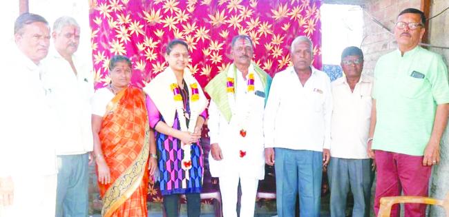 ಚನಬಸಯ್ಯ ಹಿರೇಮಠ, ಕಲಾವಿದೆ ನೀತಾ ಹಿರೇಮಠ ಸನ್ಮಾನ
