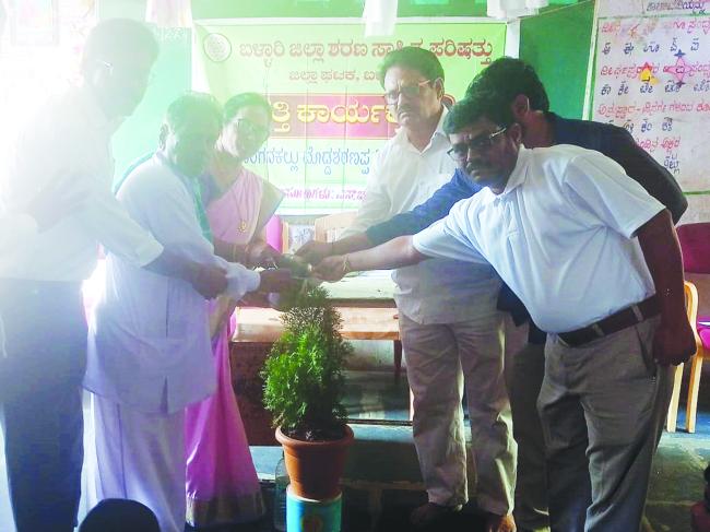 ಜೀವನವೆಂಬ ದೋಣಿಗೆ ವಚನಗಳೇ ದಿಕ್ಸೂಚಿ