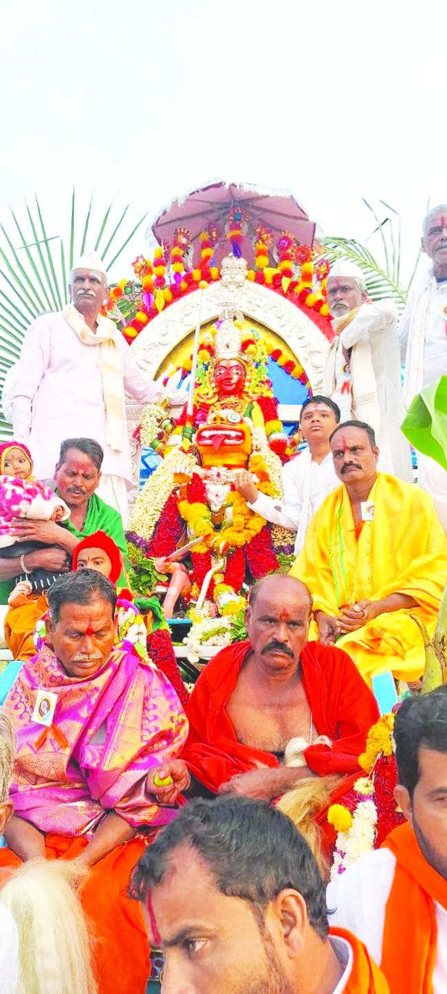 ಗ್ರಾಮ ದೇವತೆಯ ಭವ್ಯ ರಥೋತ್ಸವ