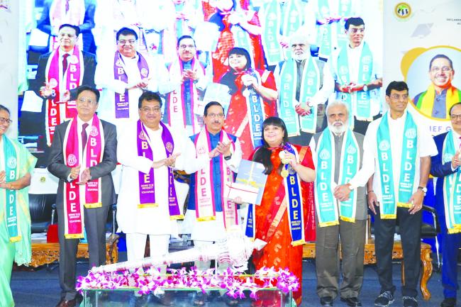 ಬಿ.ಎಲ್‌.ಡಿ.ಇ ಡೀಮ್ಡ್‌ ವಿಶ್ವವಿದ್ಯಾಲಯದಲ್ಲಿ ನಡೆದ 12ನೇ ಘಟಿಕೋತ್ಸವ