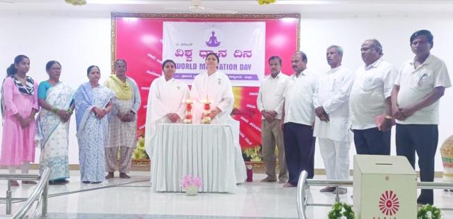 ಧ್ಯಾನದಿಂದ ಜಗತ್ತಿನಲ್ಲಿ ಶಾಂತಿ ನೆಲೆಸುತ್ತದೆ-ಯೋಗಿನಿ ಅಕ್ಕನವರ