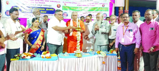 ಸರಕಾರದ ಯೋಜನೆ ಮನೆಗೆ ತಲುಪಿಸಲು ಎನ್‌.ಎಸ್‌.ಎಸ್ ಉಪಕಾರಿ : ಪಠಾಣ