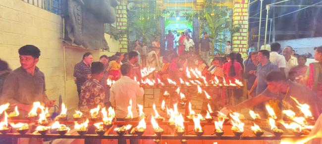 ವಿಜೃಂಬಣೆಯಿಂದ ಜರುಗಿದ ನೀಲಕಂಠೇಶ್ವರ ದೇವಸ್ಥಾನದ ಕಾರ್ತಿಕೋತ್ಸವ