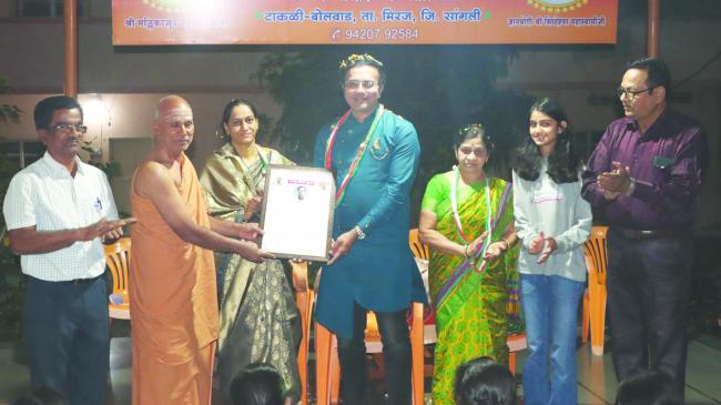 ಯುವಕರು ವ್ಯಸನಗಳಿಂದ ದೂರವಿದ್ದು, ನೆಮ್ಮದಿಯ ಜೀವನ ನಡೆಸಿ: ಡಾ. ಚಂದ್ರಶೇಖರ ಹಳಿಂಗಳೆ 