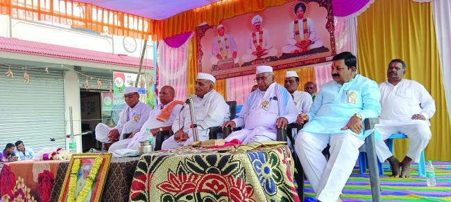 ಶಿಕ್ಷಣದ ಜೊತೆಗೆ ಸಂಸ್ಕಾರ ಕಲಿತು ಮಹಾತ್ಮರ ಮಾತುಗಳನ್ನು ಜೀವನದಲ್ಲಿ ಅಳವಡಿಸಿಕೊಳ್ಳಿ 