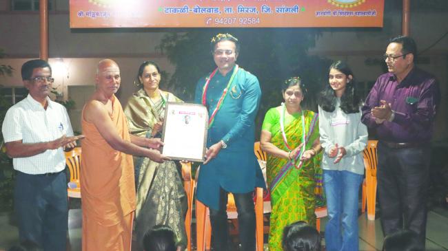  ವ್ಯಸನಗಳಿಂದ ದೂರವಿದ್ದು, ನೆಮ್ಮದಿಯ ಜೀವನ ನಡೆಸಿ: ಡಾ. ಹಳಿಂಗಳೆ 